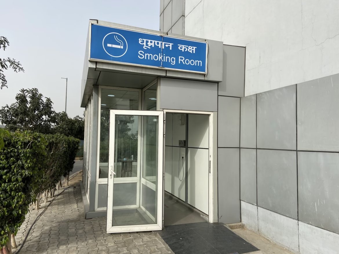 Smoking Area outside Delhi Airport T1 near Parking Entrance